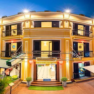 Otel Golden River